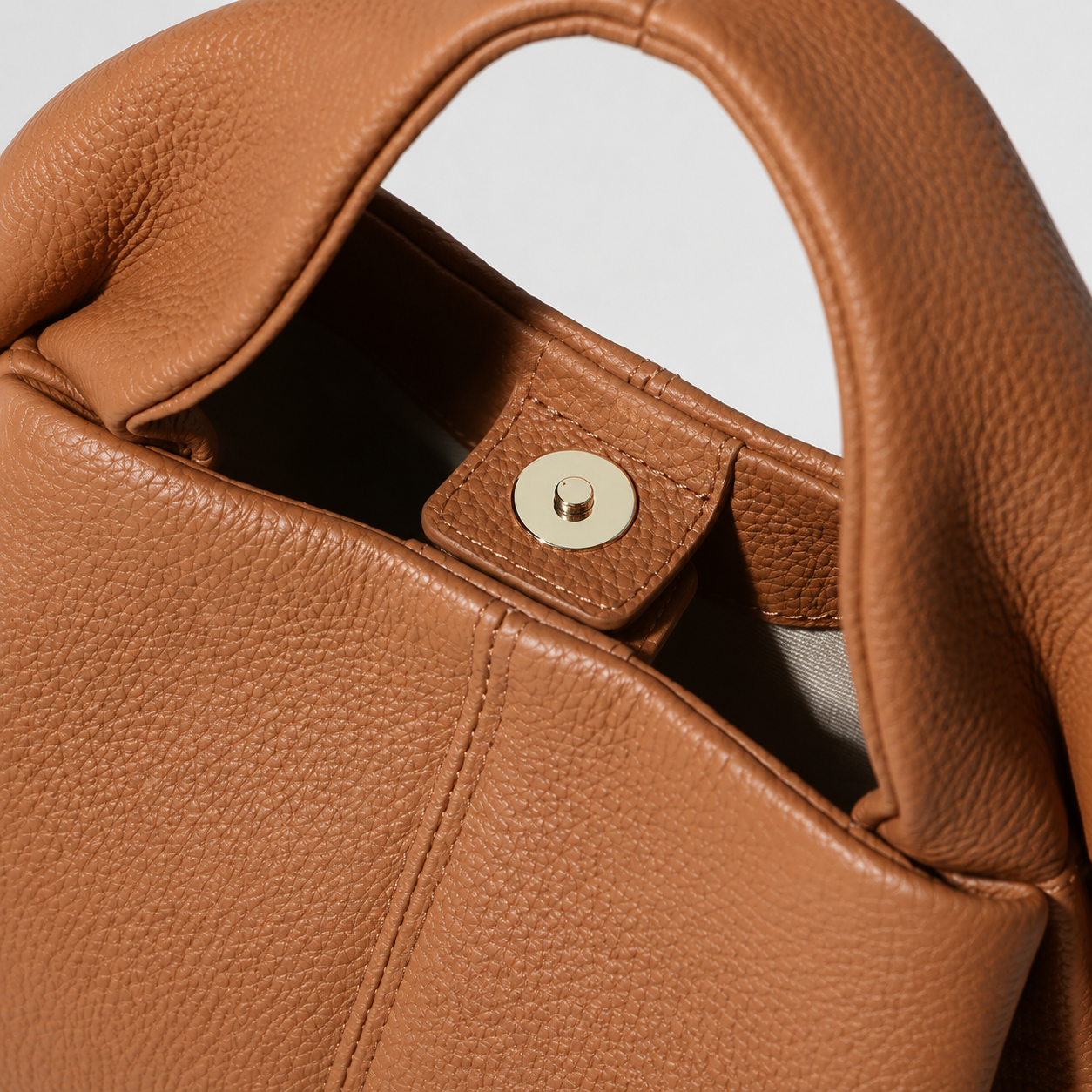 La Piuma — Genuine Leather Cloud Bag
