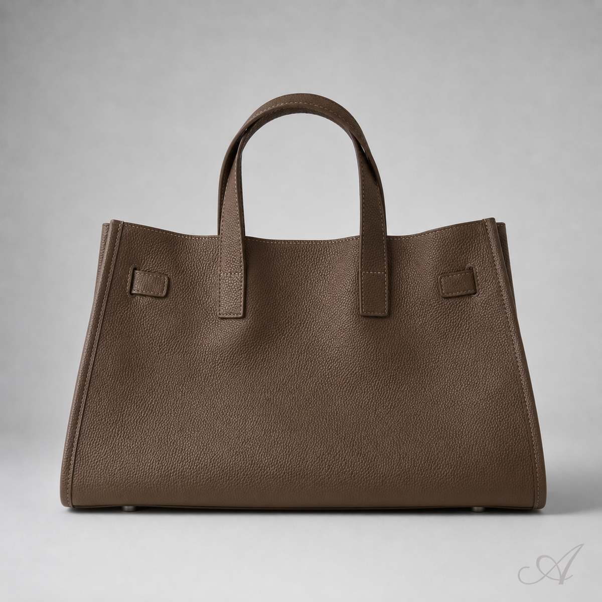 L'Essenziale — Genuine Leather Tote