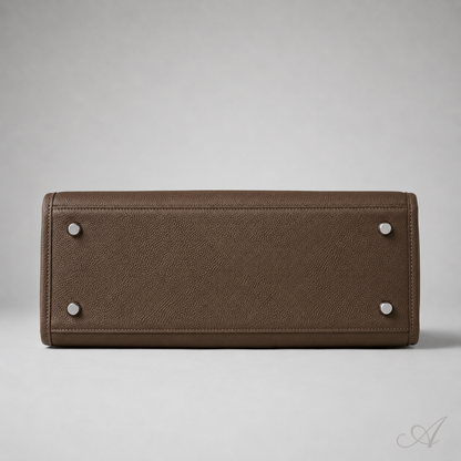 L'Essenziale — Genuine Leather Tote
