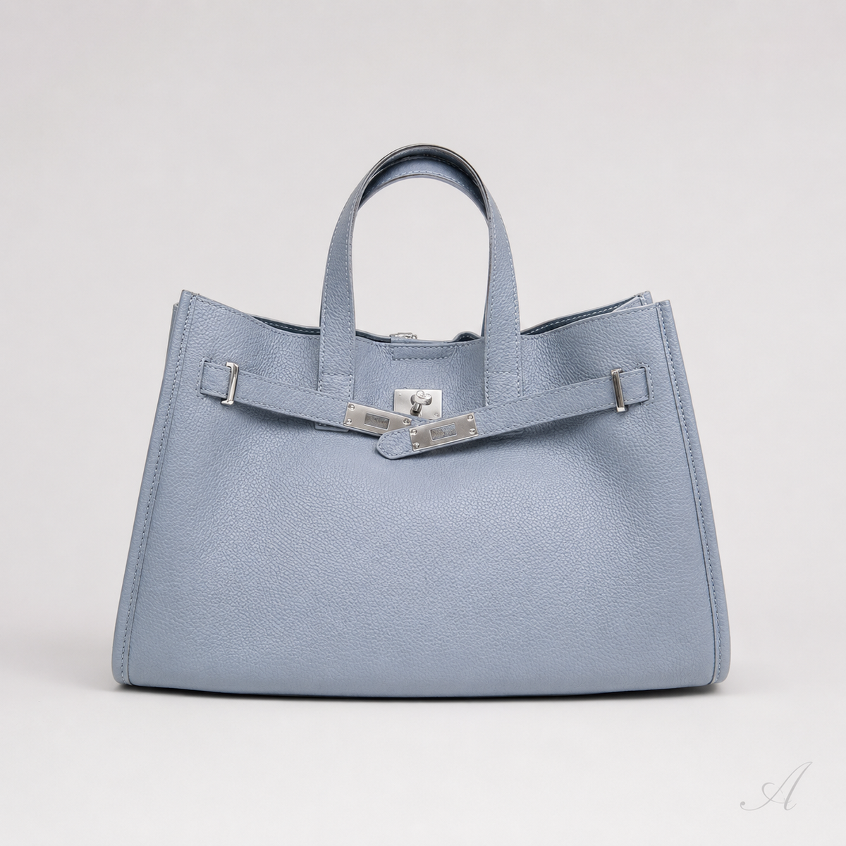 L'Essenziale — Genuine Leather Tote