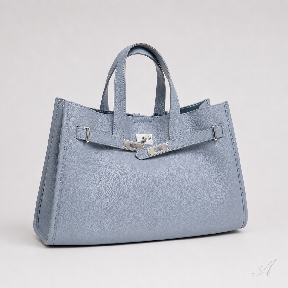L'Essenziale — Genuine Leather Tote