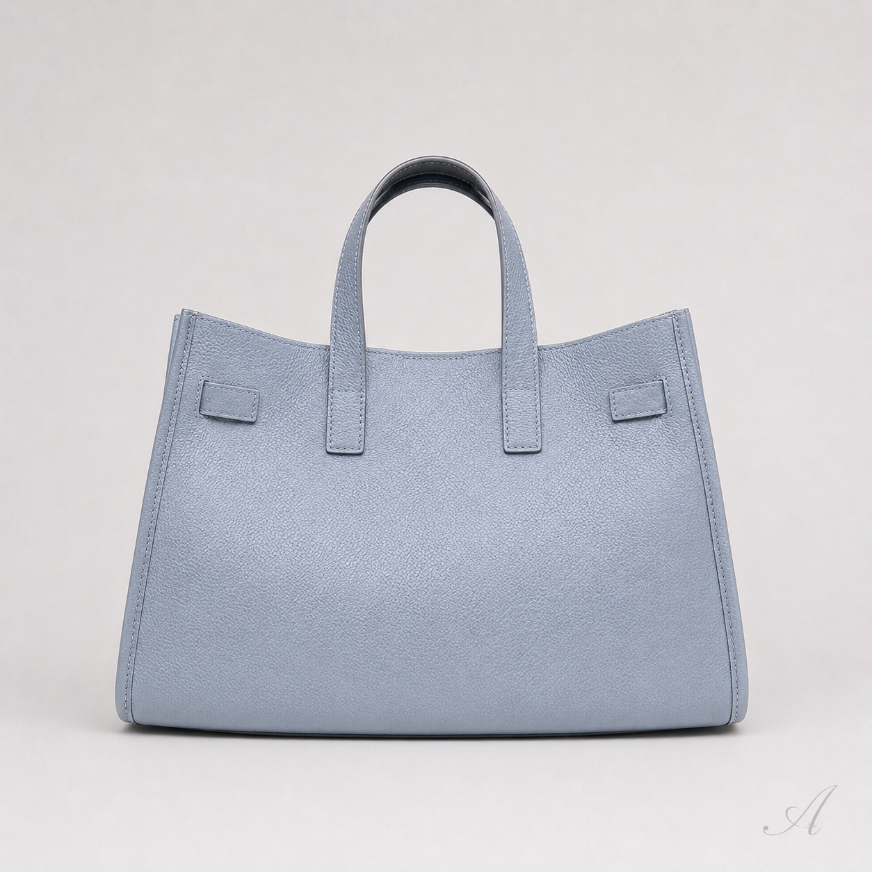 L'Essenziale — Genuine Leather Tote