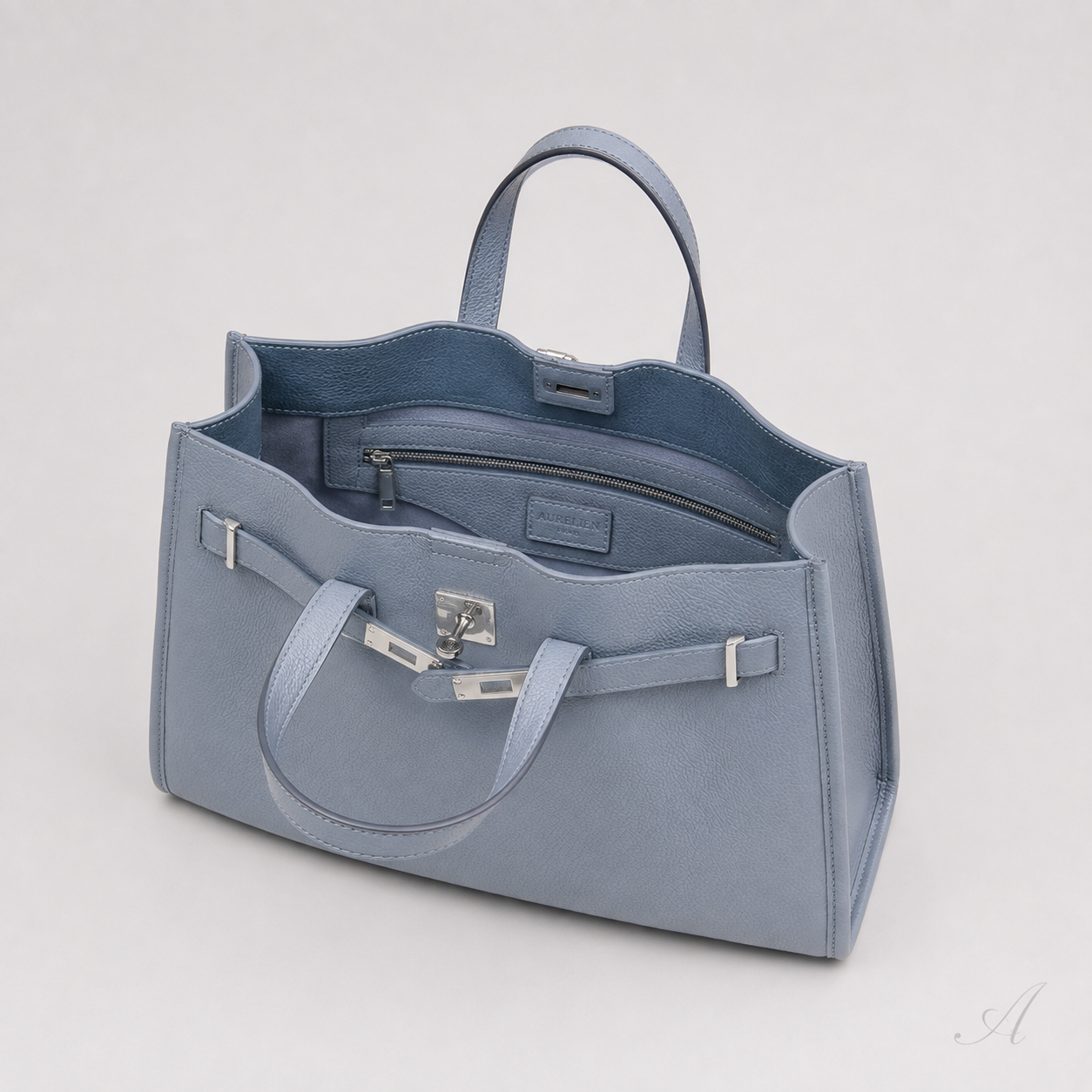 L'Essenziale — Genuine Leather Tote